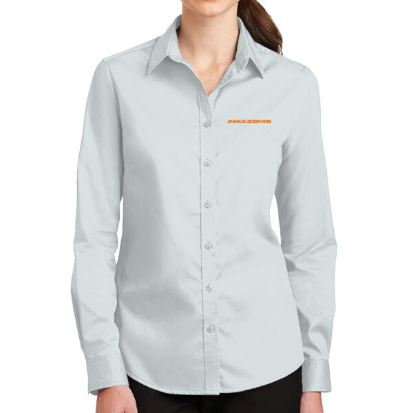 Amazone Embroidered - Wrinkle Resistant Button Down Thumbnail